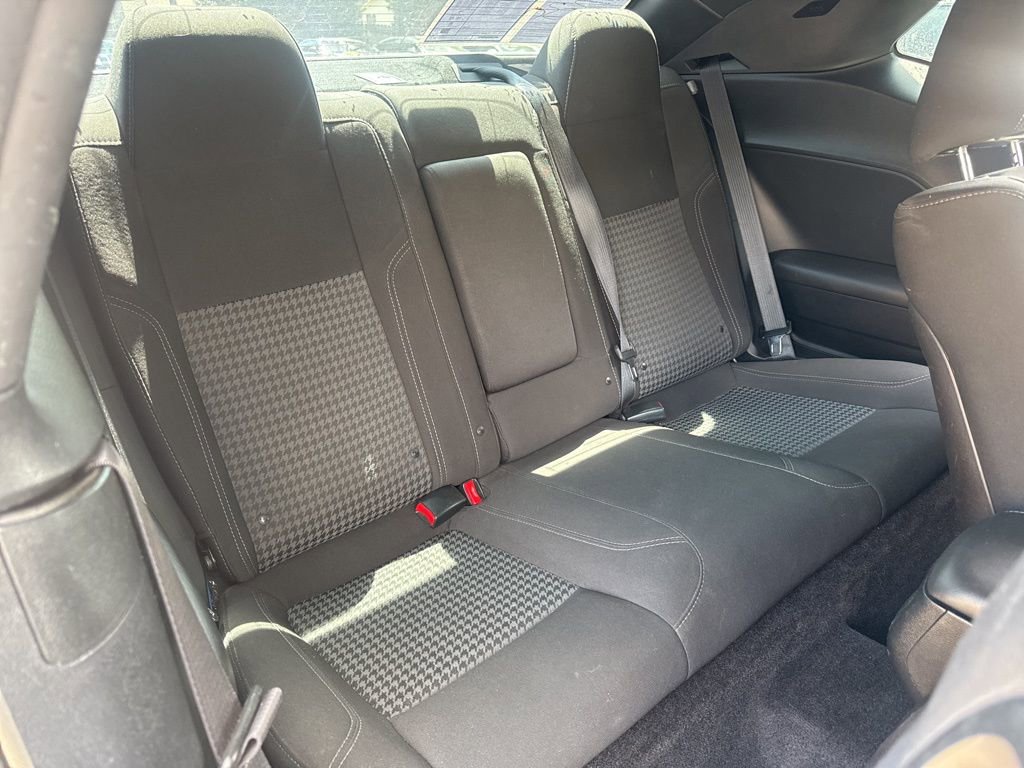 Used 2018 Dodge Challenger R/T image 8
