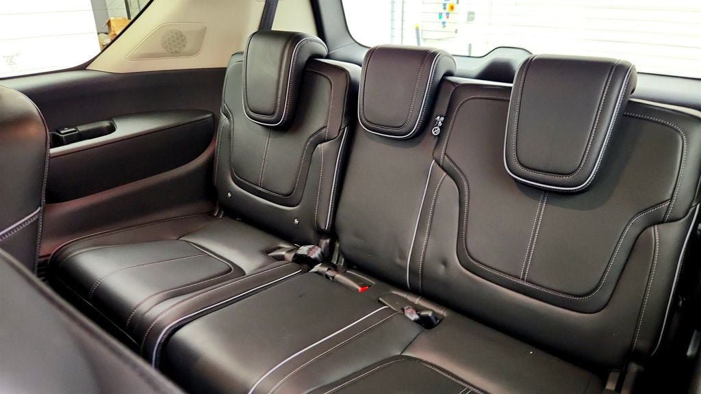 Used 2025 INFINITI QX80 Sensory w/ Premium Cargo Package AWD/4WD image 24