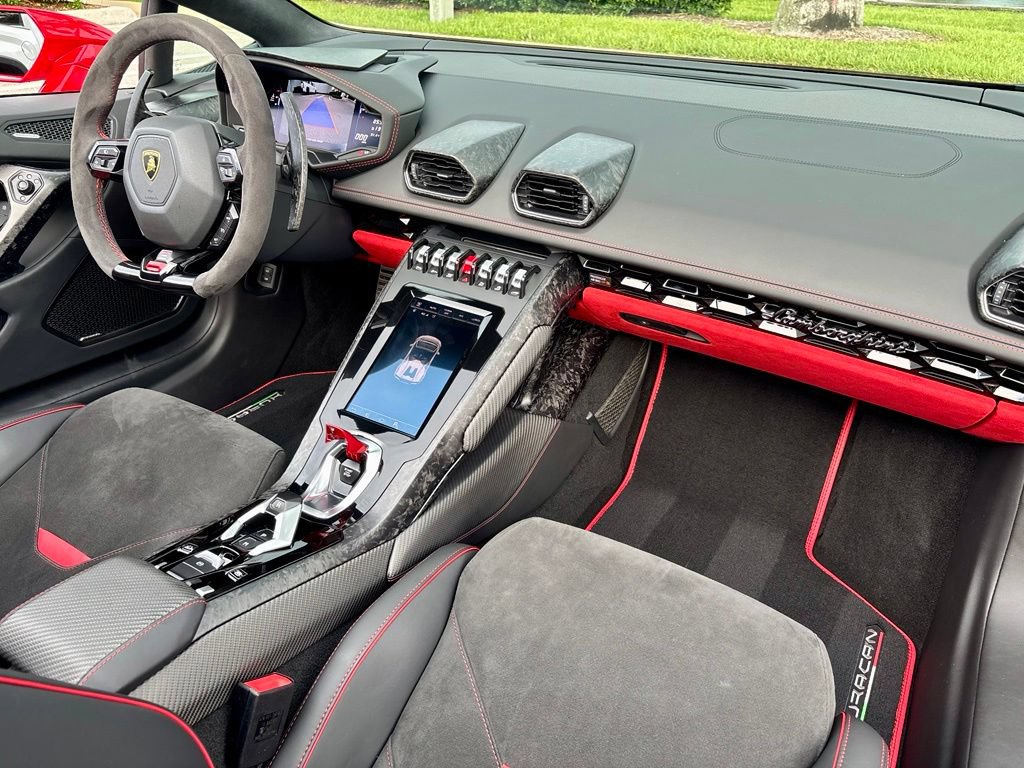 Used 2020 Lamborghini Huracan EVO AWD/4WD image 23