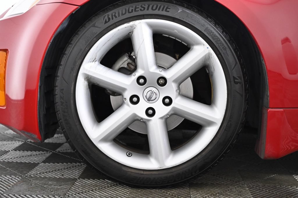 Used 2005 Nissan 350Z Touring w/ (N93) Cargo Convenience Pkg RWD image 39