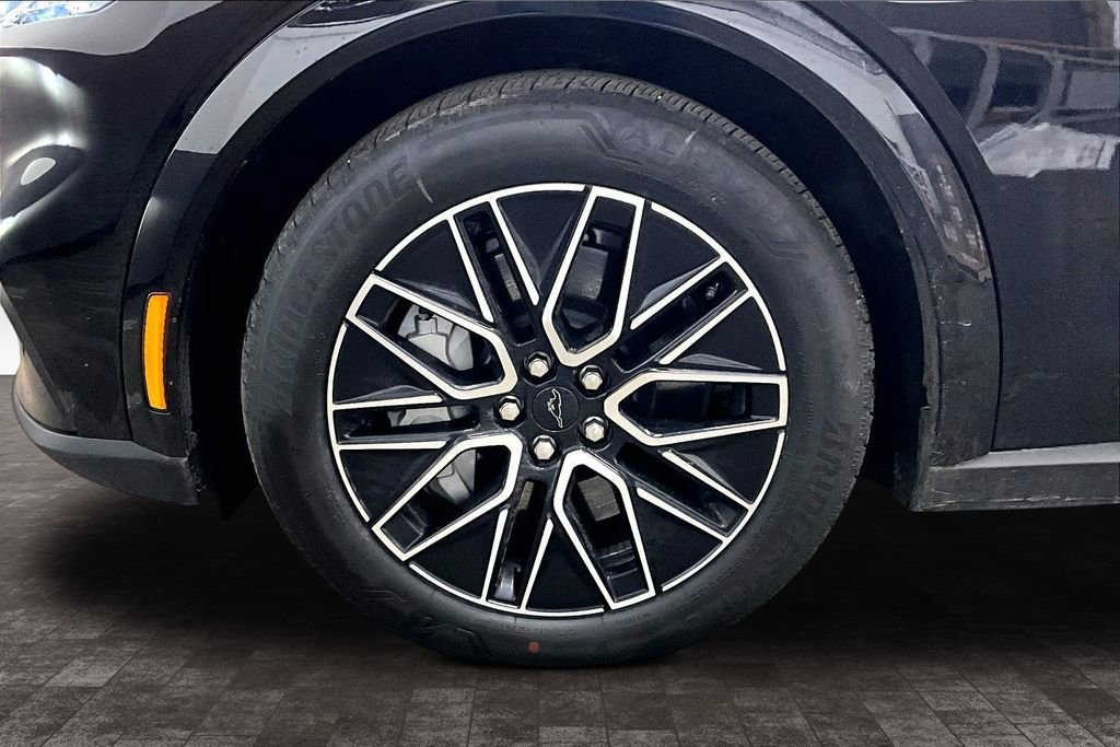 Used 2025 Ford Mustang Mach-E Premium image 34