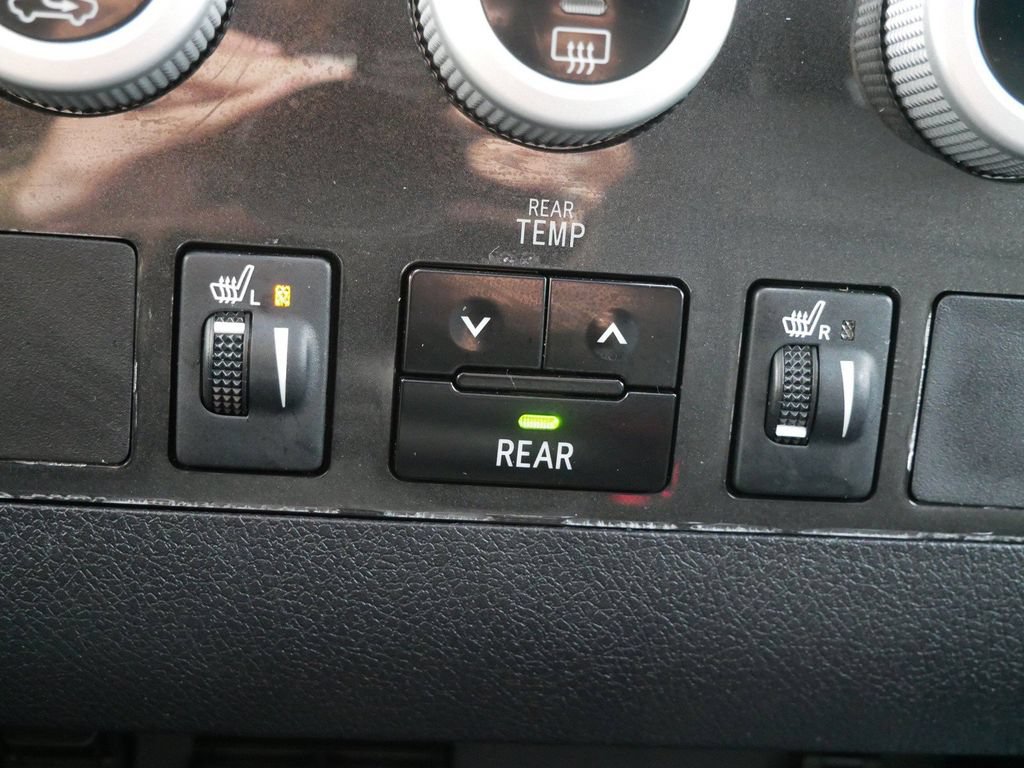 Used 2022 Toyota Sequoia TRD Pro AWD/4WD image 23