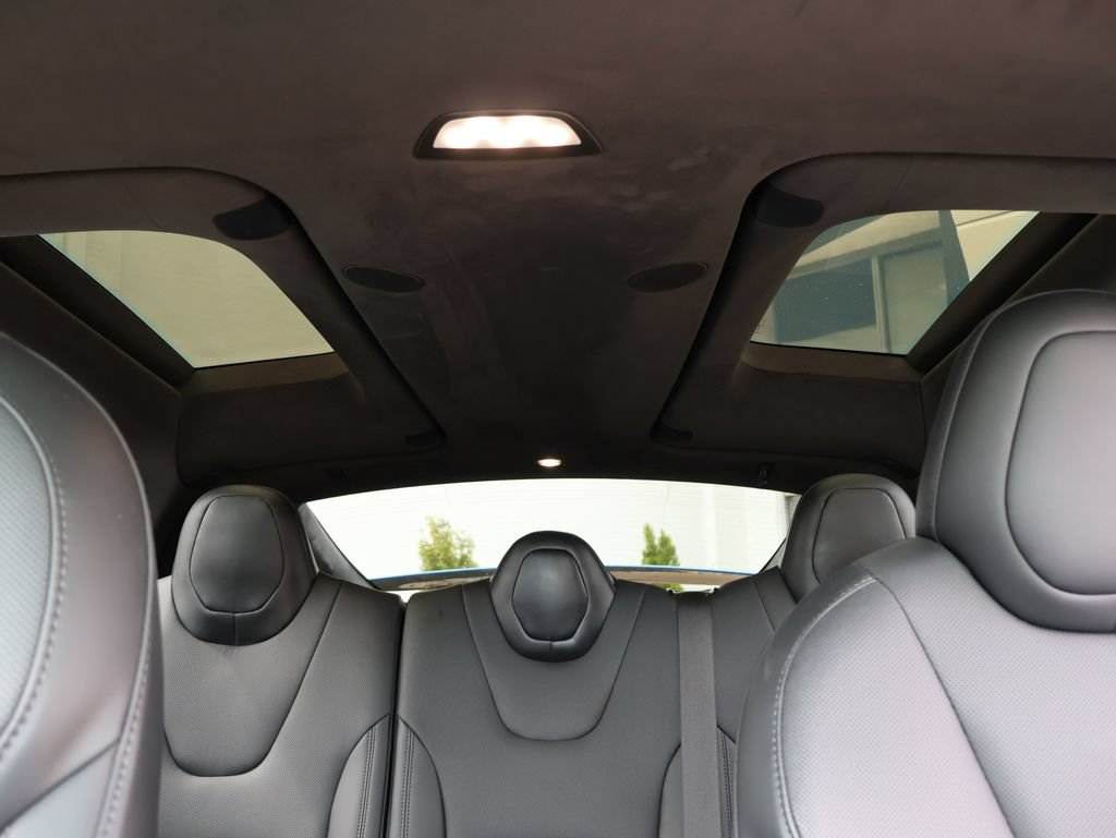 Used 2022 Tesla Model X AWD/4WD image 38