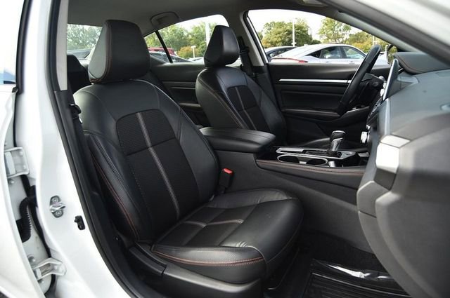 Used 2024 Nissan Altima 2.5 SR image 19