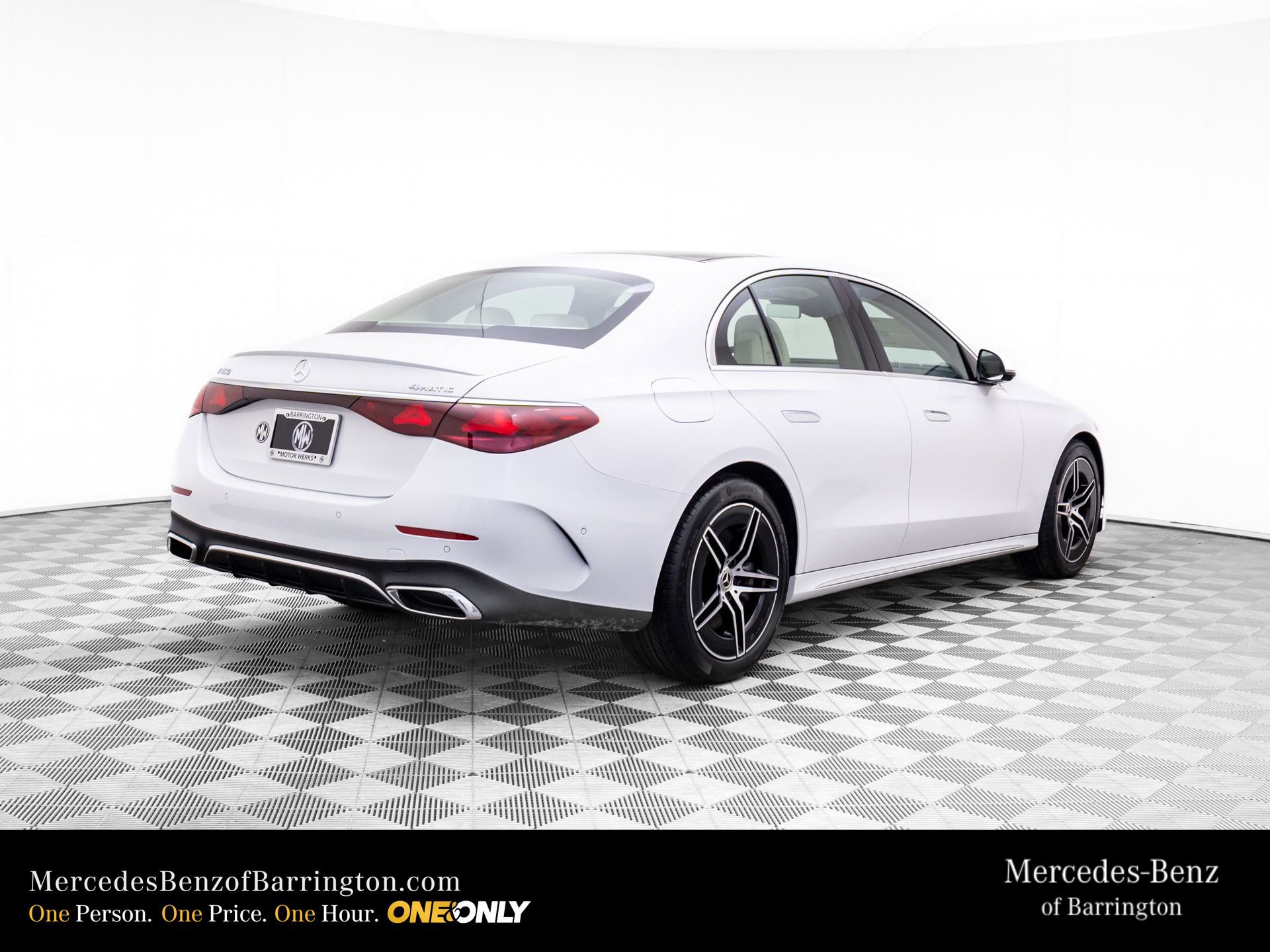 New 2026 Mercedes-Benz E 450 4MATIC Sedan image 6