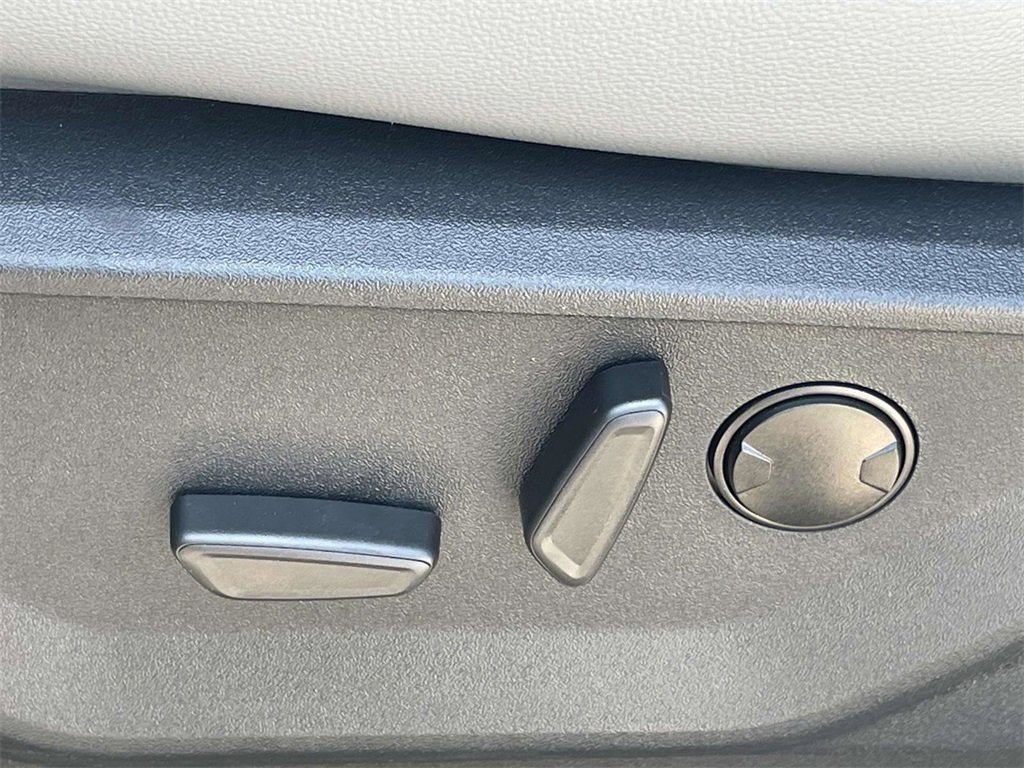 New 2025 Ford F150 Lightning Flash image 14