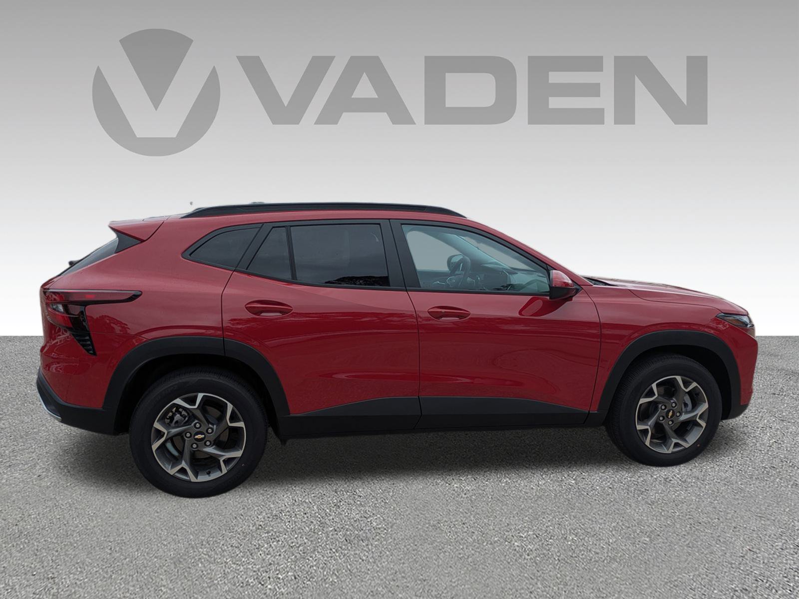 New 2026 Chevrolet Trax LT w/ Sunroof Package FWD image 25