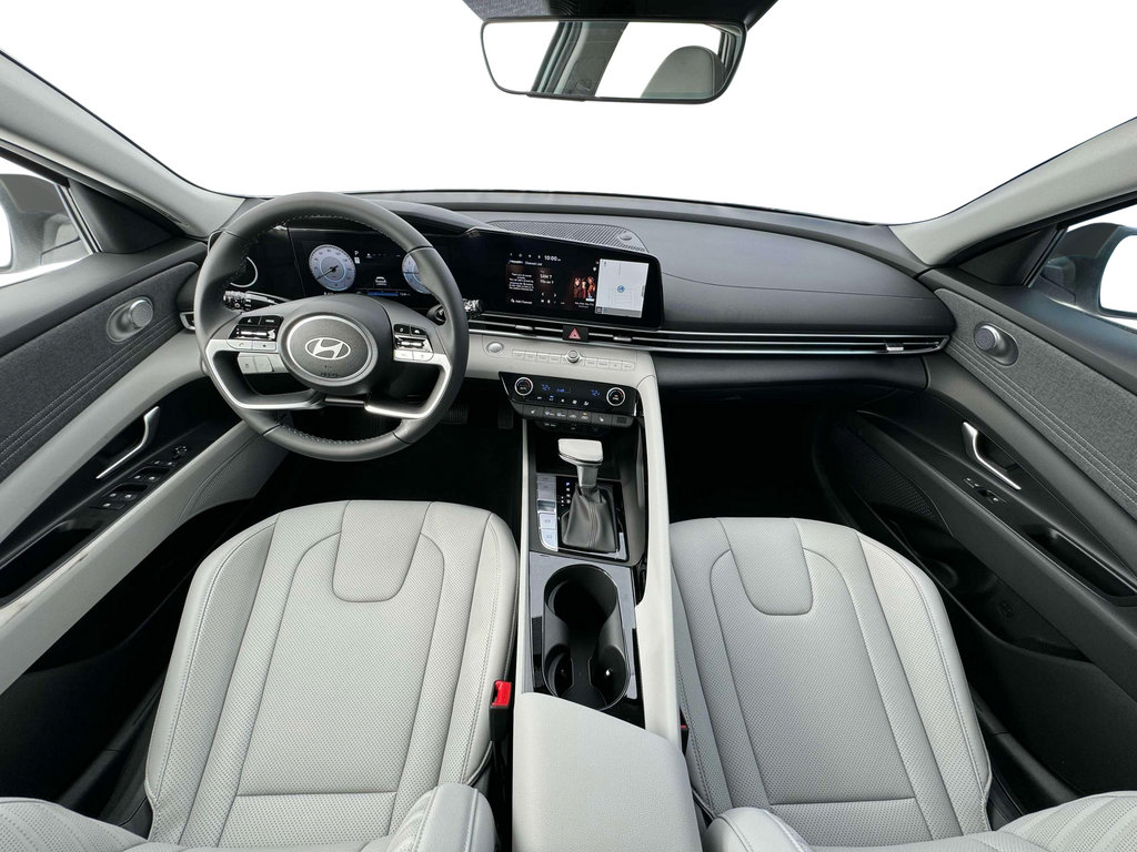 Used 2025 Hyundai Elantra Limited FWD image 14