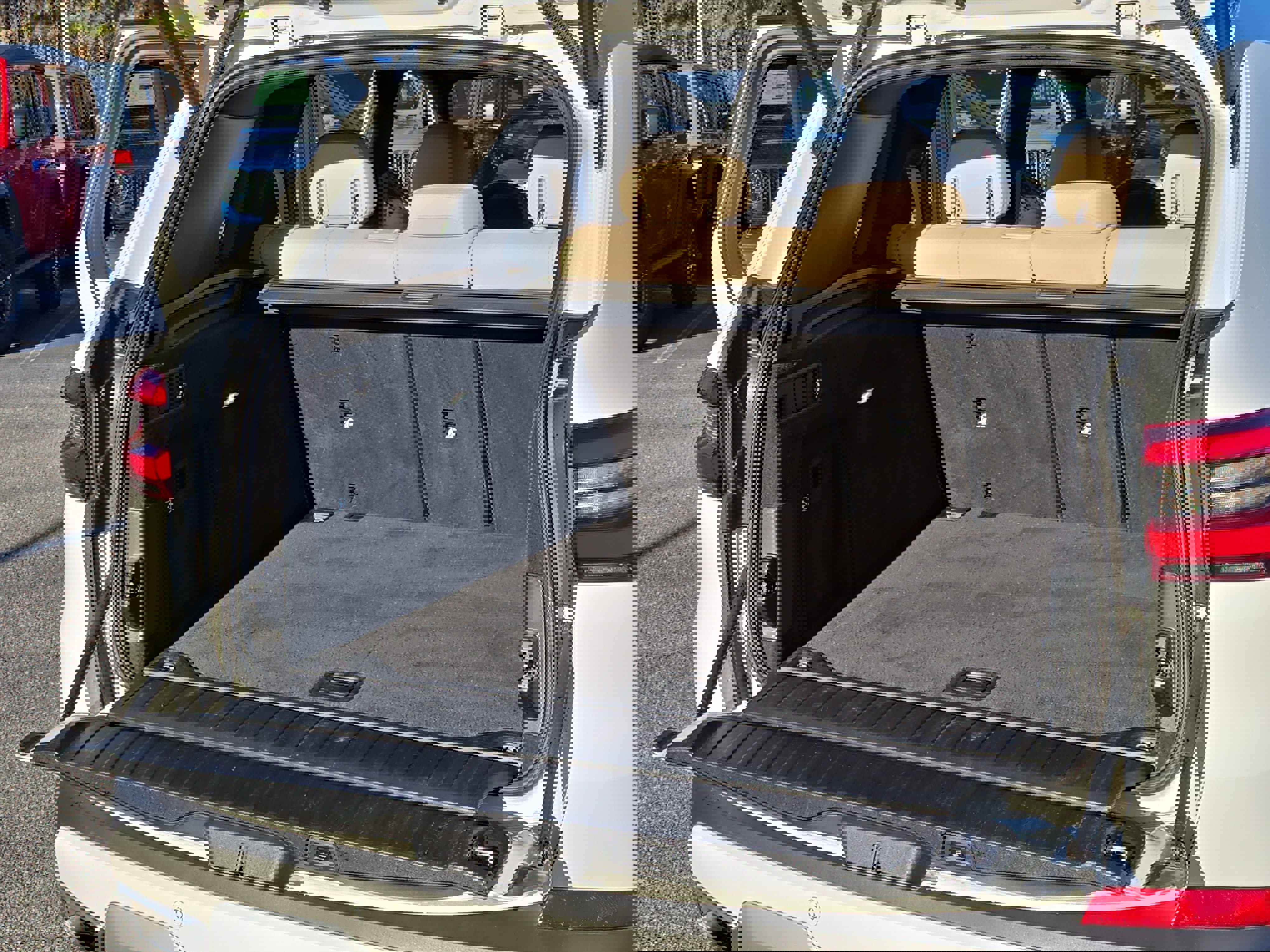 Used 2020 BMW X5 xDrive40i w/ Premium Package image 12