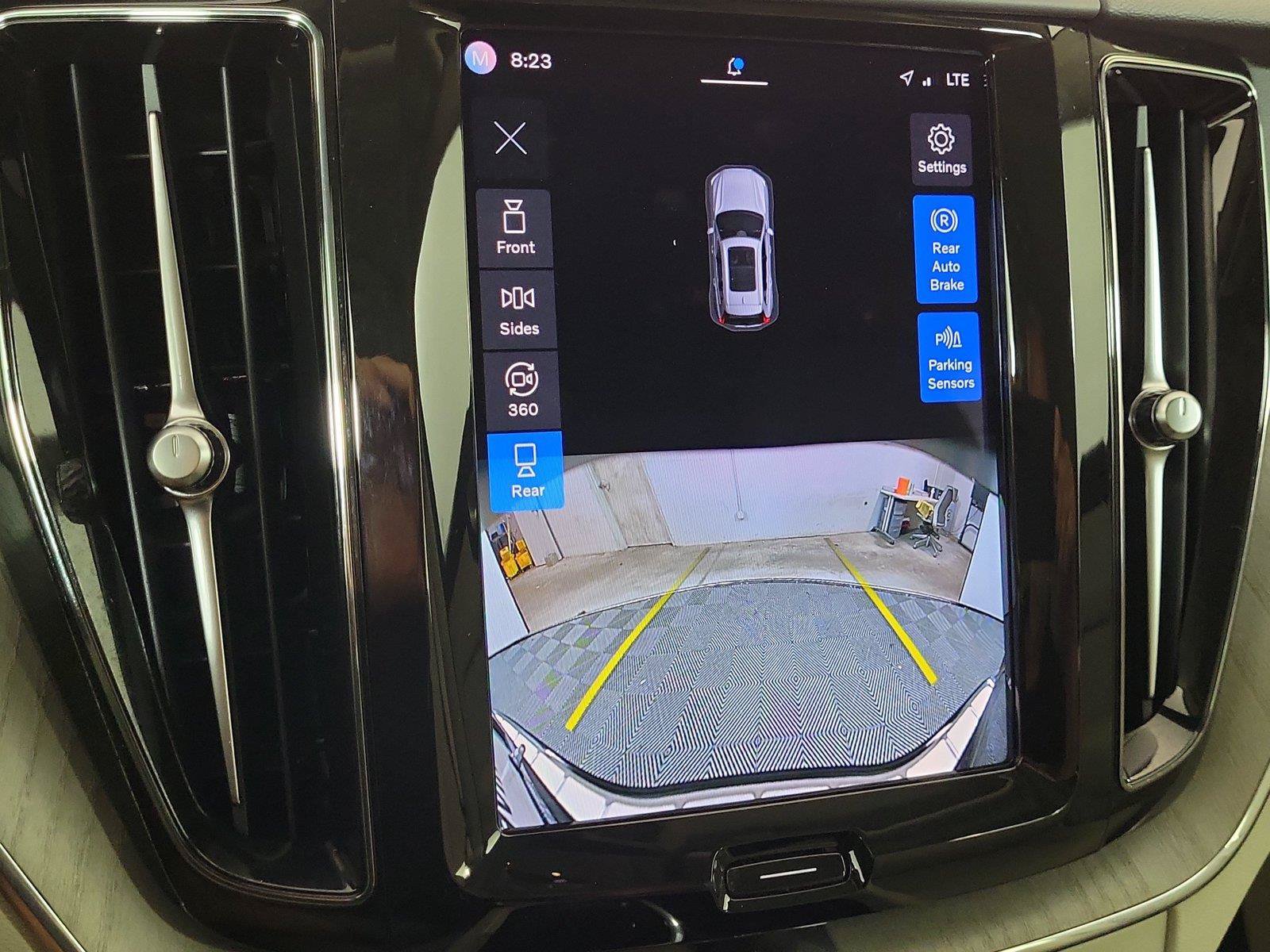 Certified 2023 Volvo XC60 B5 Plus w/ Protection Package Premier FWD image 28