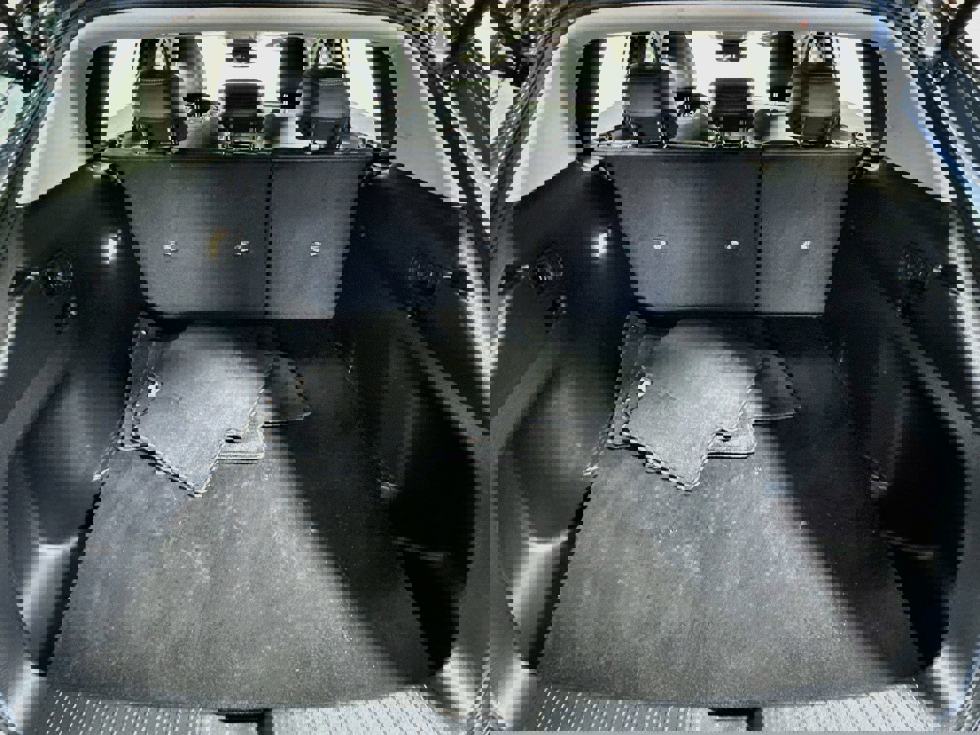 Used 2025 MAZDA CX-50 AWD 2.5 S w/ Premium Package image 27