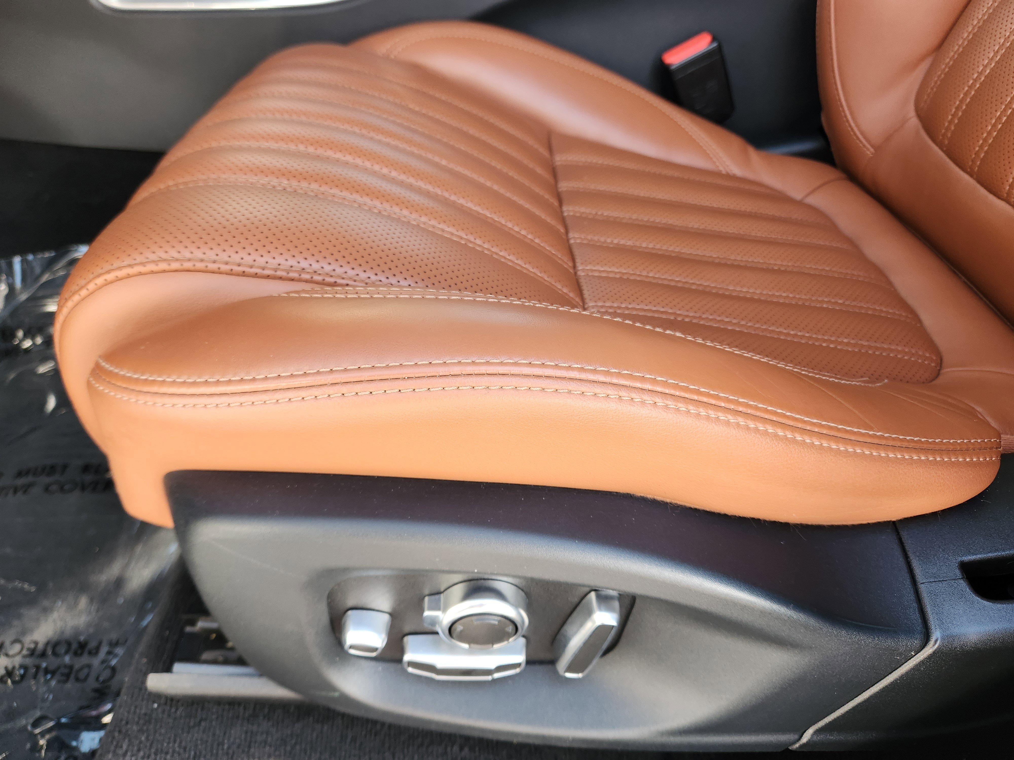 Used 2019 Jaguar F-PACE Portfolio image 11