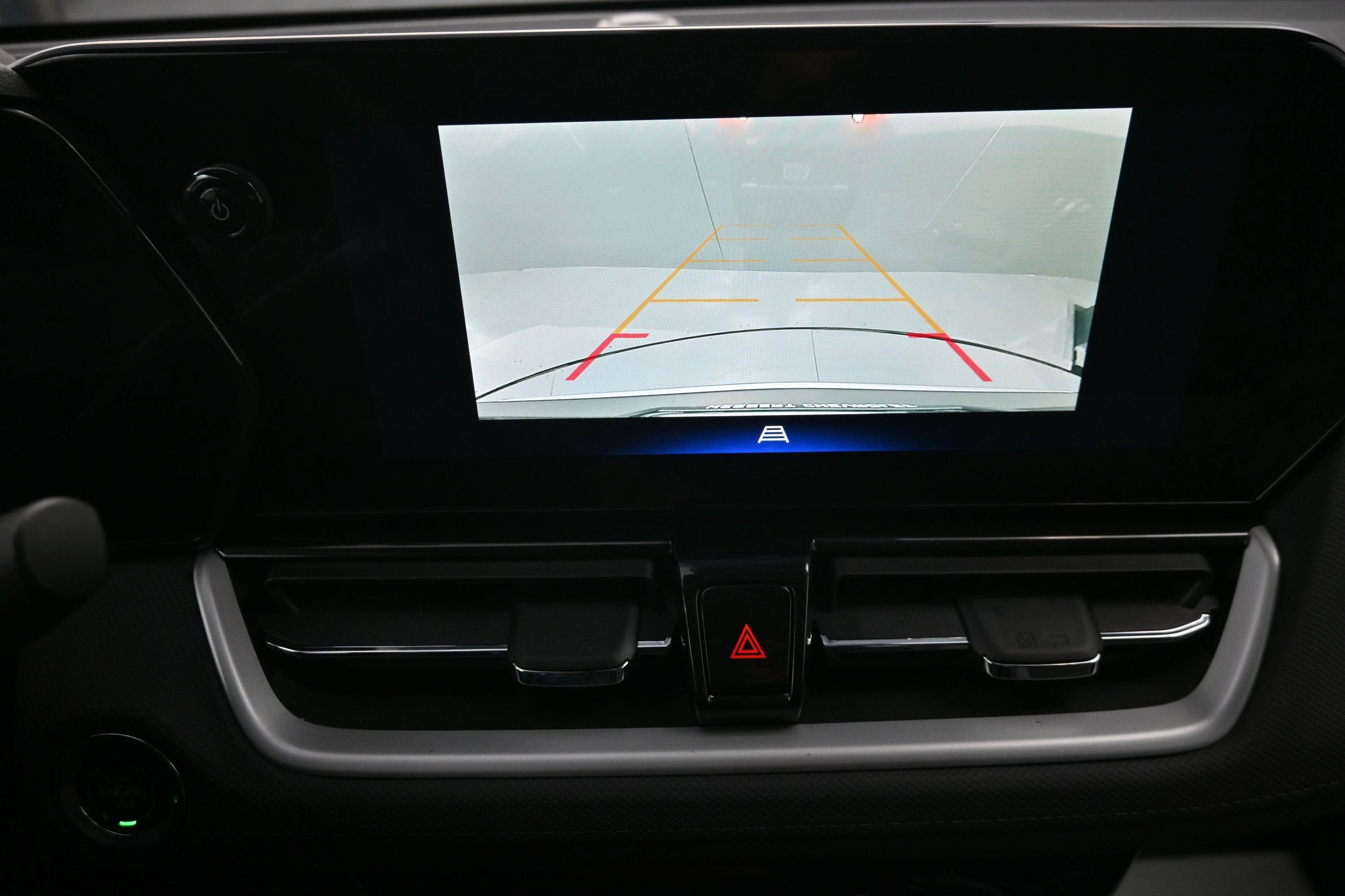Used 2025 Chevrolet TrailBlazer LT w/ Convenience Package FWD image 17