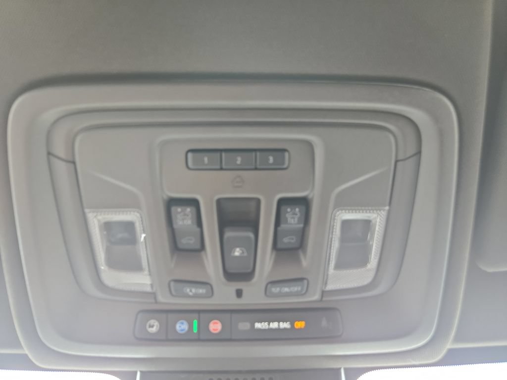 Used 2024 GMC Sierra 1500 Denali w/ Denali Reserve Package AWD/4WD image 28