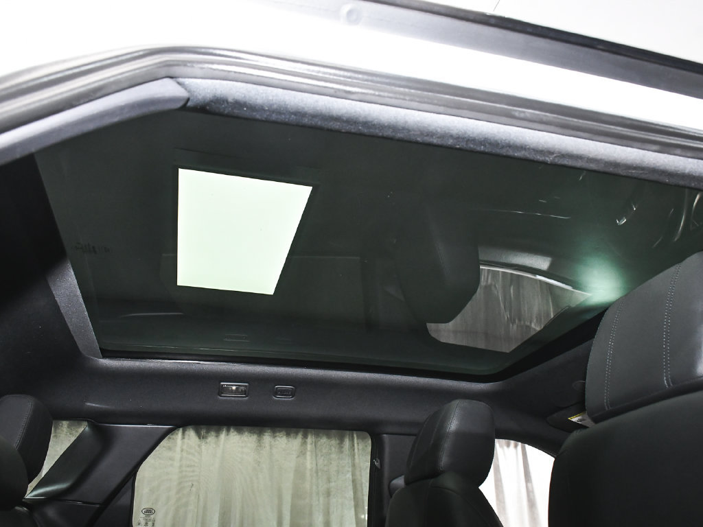Used 2021 Land Rover Range Rover Evoque S AWD/4WD image 55