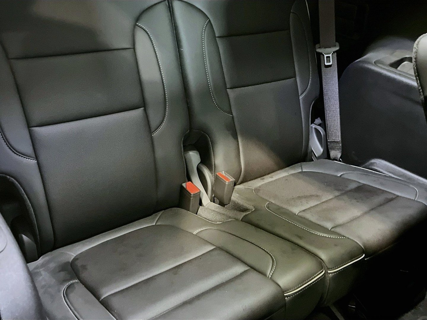 Used 2023 GMC Acadia AT4 w/ Preferred Package AWD/4WD image 28