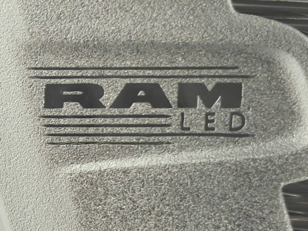 Used 2021 RAM 1500 Laramie AWD/4WD image 10