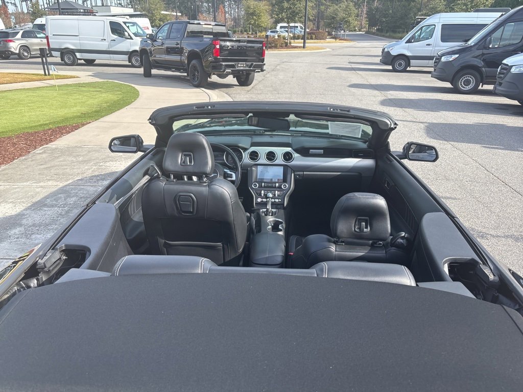 Used 2019 Ford Mustang Premium image 19