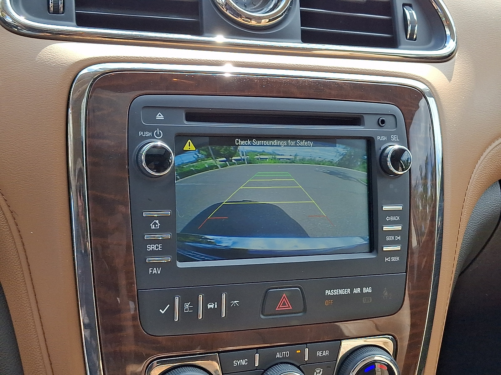 Used 2015 Buick Enclave Leather FWD image 19