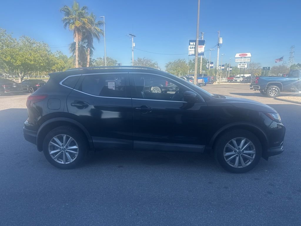 Used 2019 Nissan Rogue Sport SV w/ Technology Package image 5