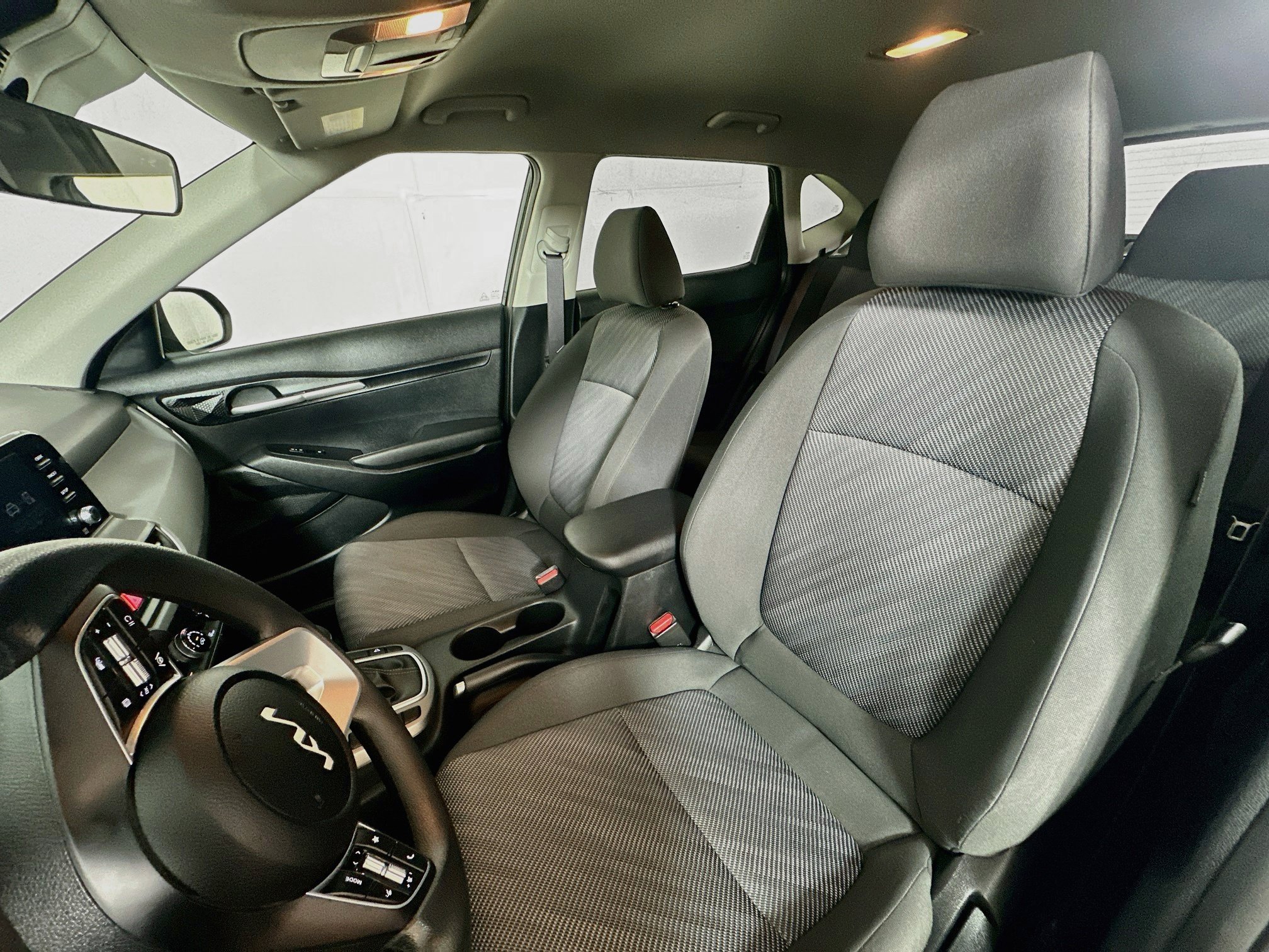 Certified 2026 Kia Seltos LX FWD image 19