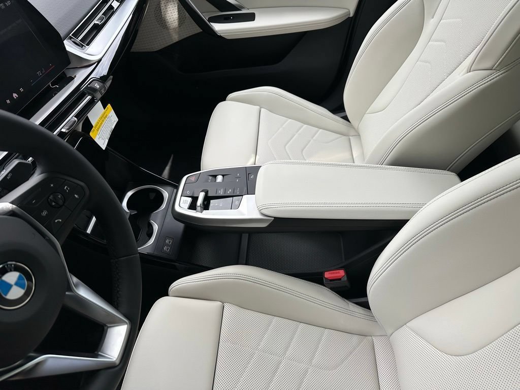 New 2026 BMW X2 xDrive28i w/ Technology Package AWD/4WD image 19