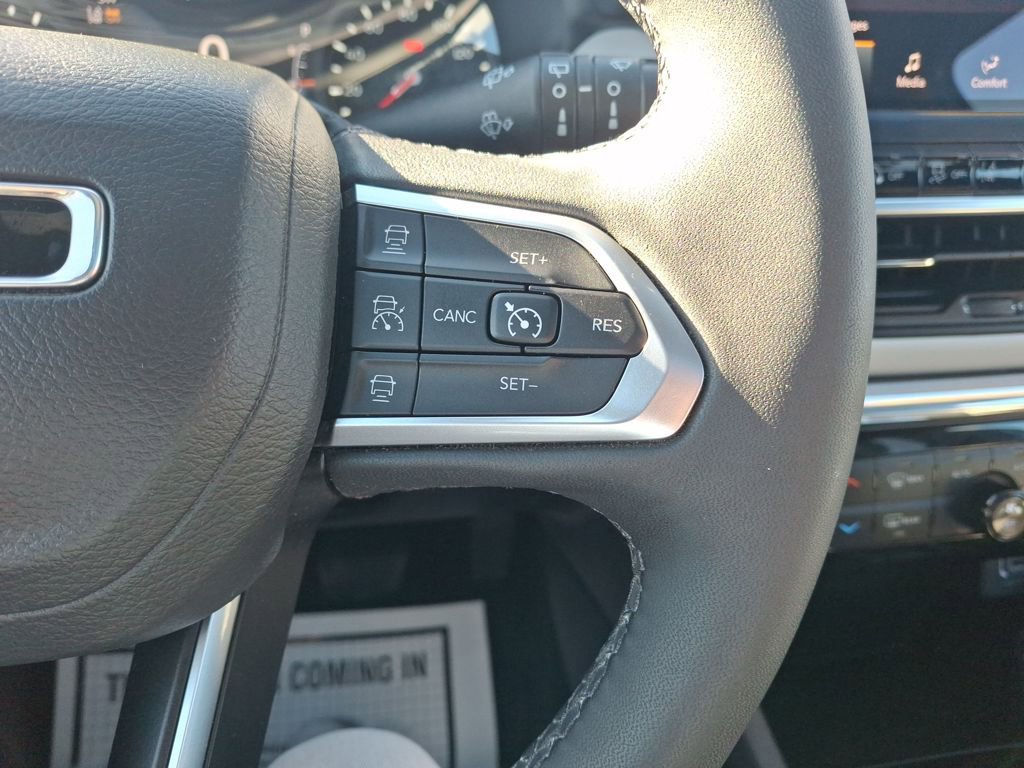 Used 2024 Jeep Compass Limited w/ Sun and Sound Group image 22