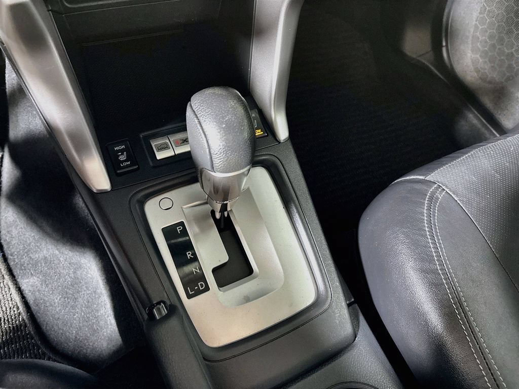 Used 2015 Subaru Forester 2.5i Limited AWD/4WD image 18