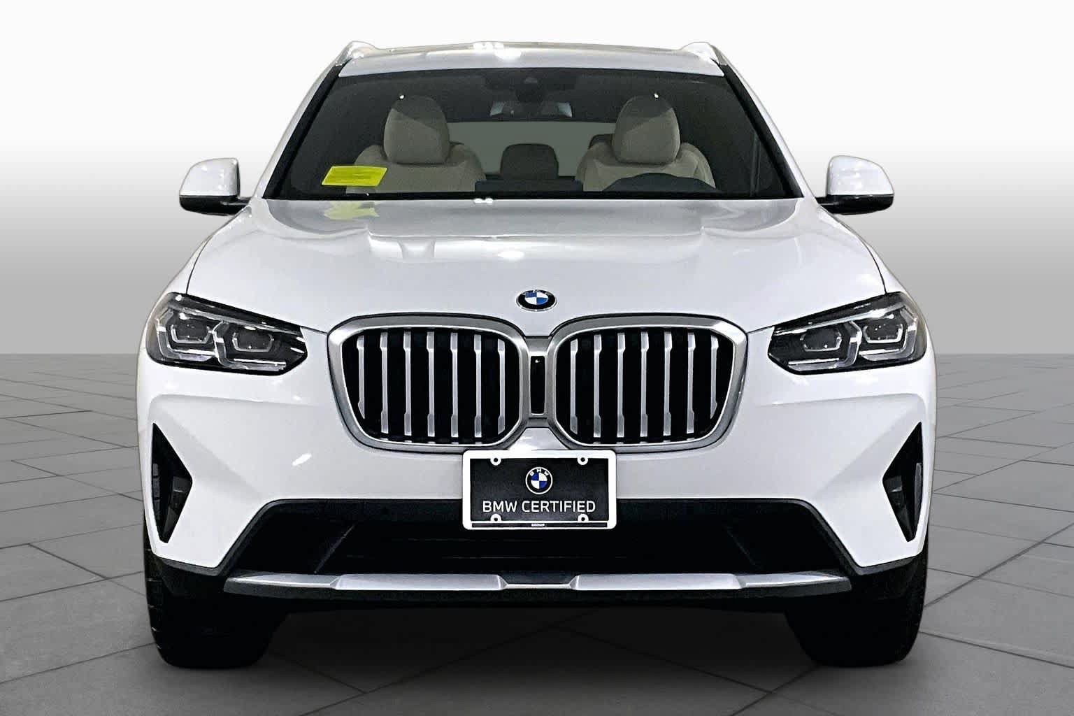 Used 2023 BMW X3 xDrive30i w/ Premium Package w/ZPA AWD/4WD image 3
