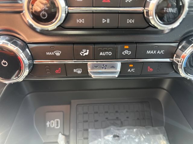 New 2026 Ford F150 XLT w/ Equipment Group 302A MID AWD/4WD image 35