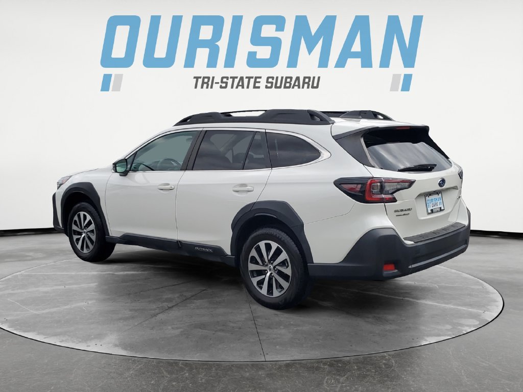 Certified 2025 Subaru Outback Premium AWD/4WD image 4