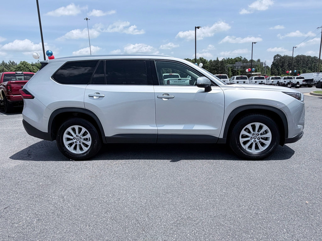 Used 2024 Toyota Grand Highlander AWD image 4