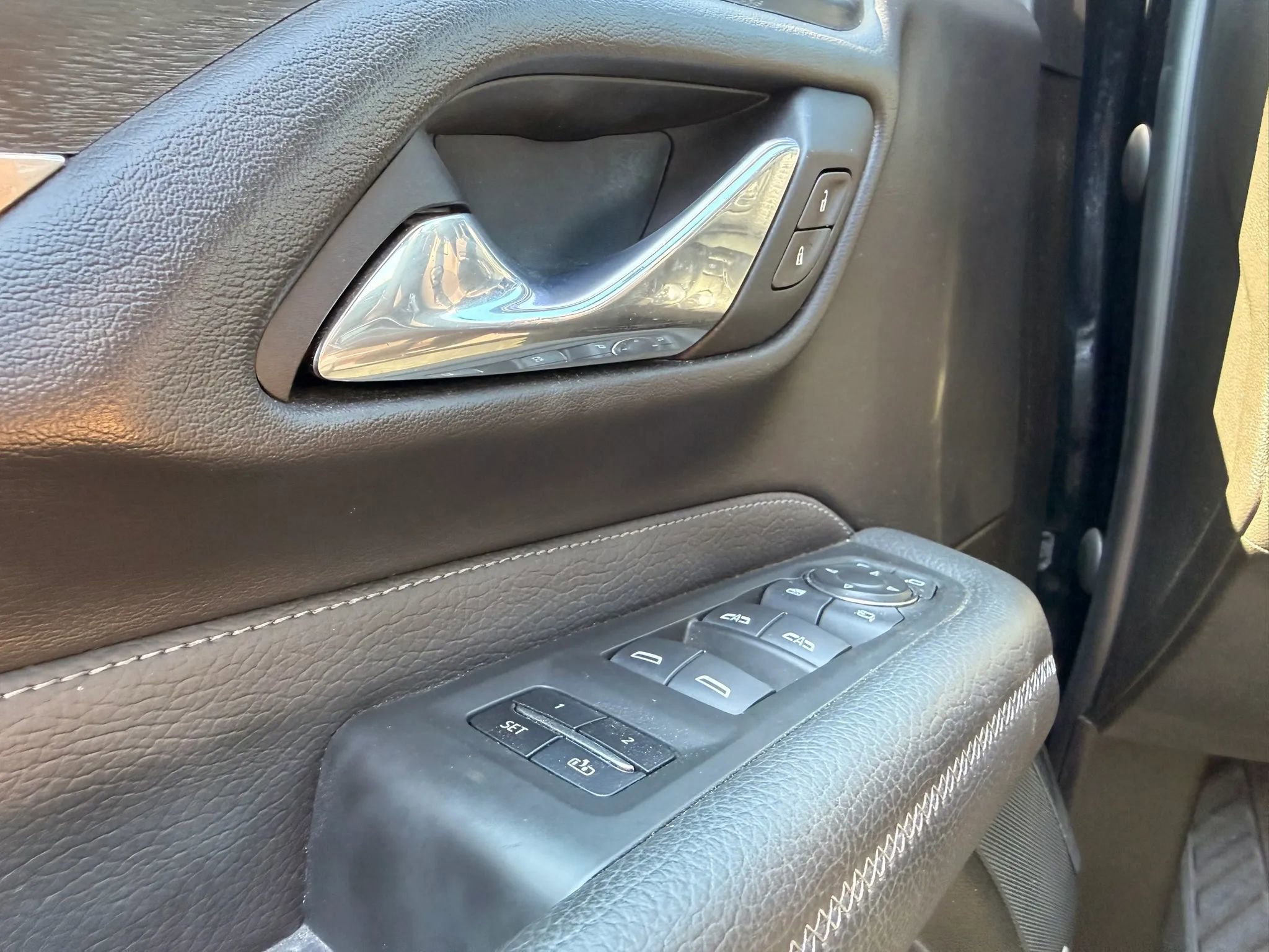 Used 2021 GMC Yukon Denali AWD/4WD image 21