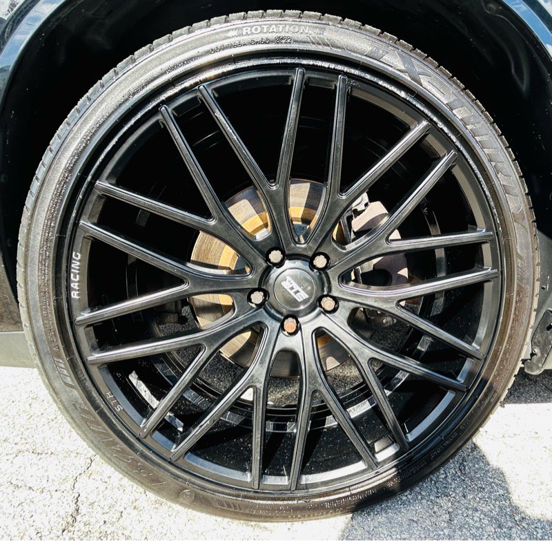 Used 2017 Dodge Challenger R/T image 22