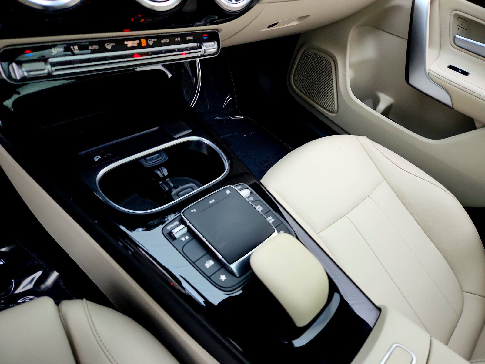 Certified 2022 Mercedes-Benz CLA 250 image 12