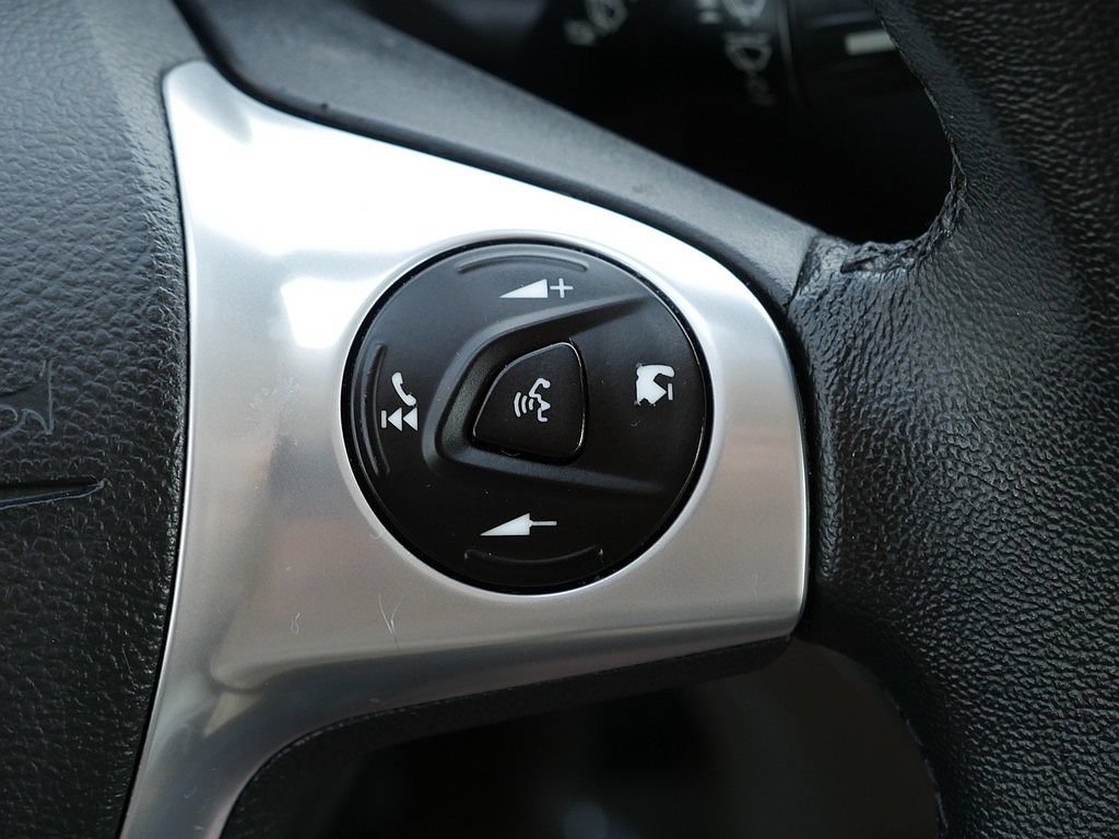 Used 2015 Ford Escape Titanium AWD/4WD image 32