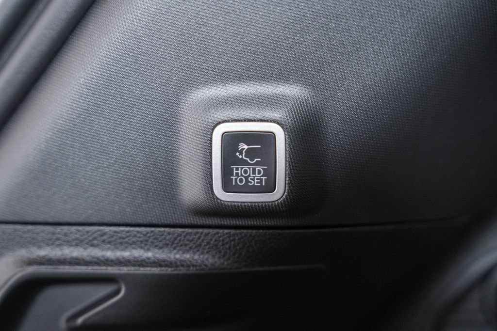 New 2025 Jeep Grand Cherokee Altitude w/ Trailer Tow Package image 10