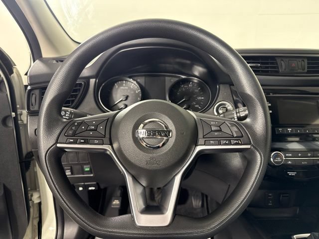 Used 2017 Nissan Rogue Sport SV AWD/4WD image 18