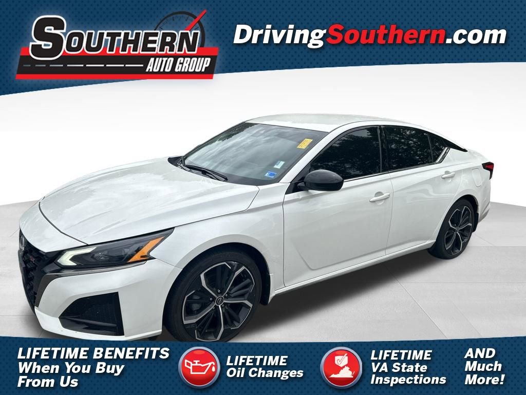 Used 2024 Nissan Altima 2.5 SR FWD image 1