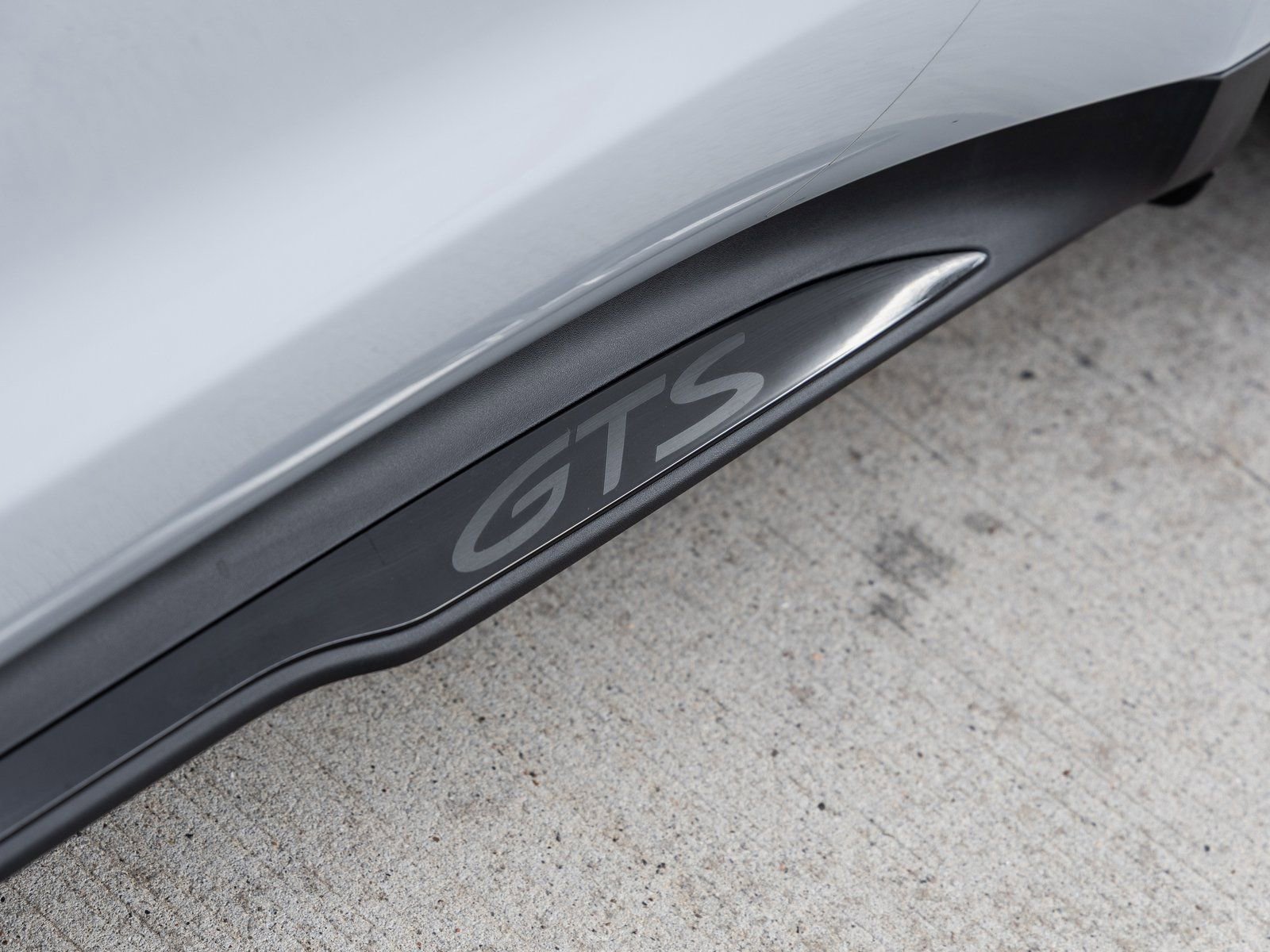 Used 2025 Porsche Taycan GTS image 14