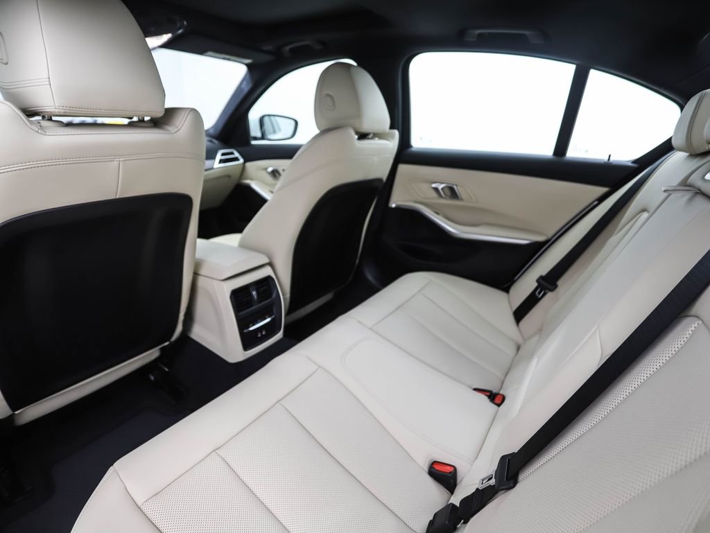 Used 2025 BMW 330i xDrive Sedan w/ Convenience Package image 22