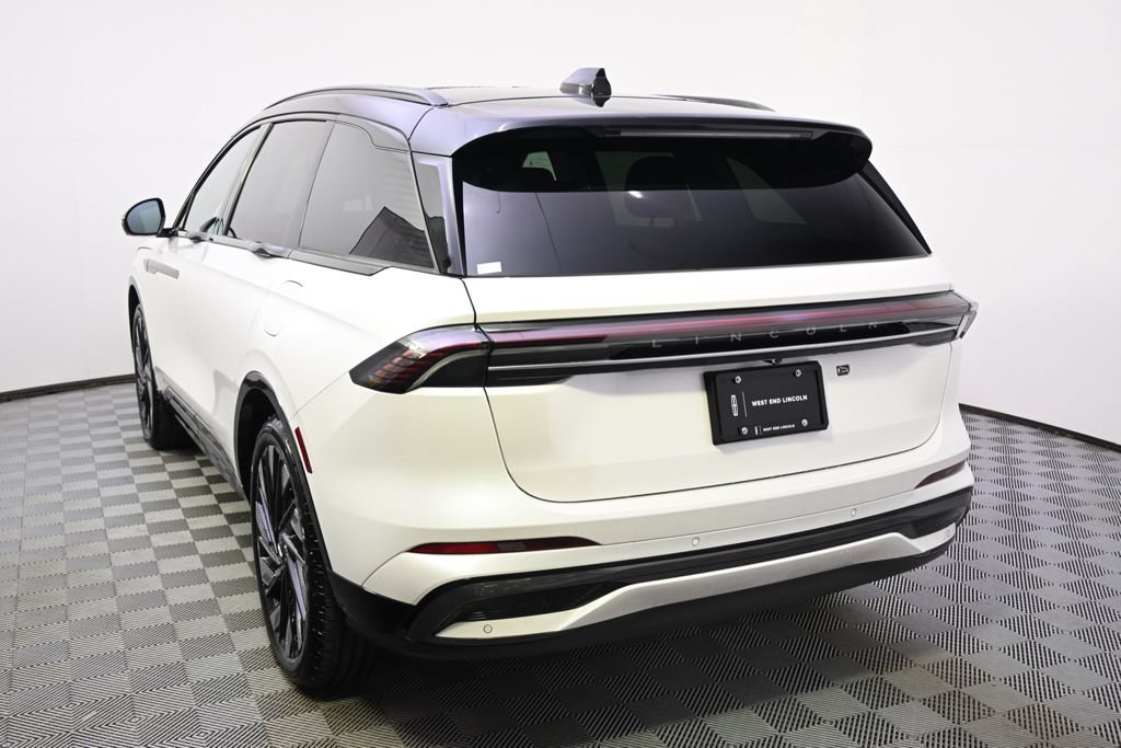 New 2026 Lincoln Nautilus Reserve w/ Jet Appearance Package AWD/4WD image 4