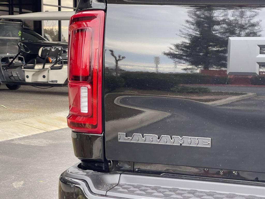 New 2026 RAM 2500 Laramie w/ Night Edition AWD/4WD image 10