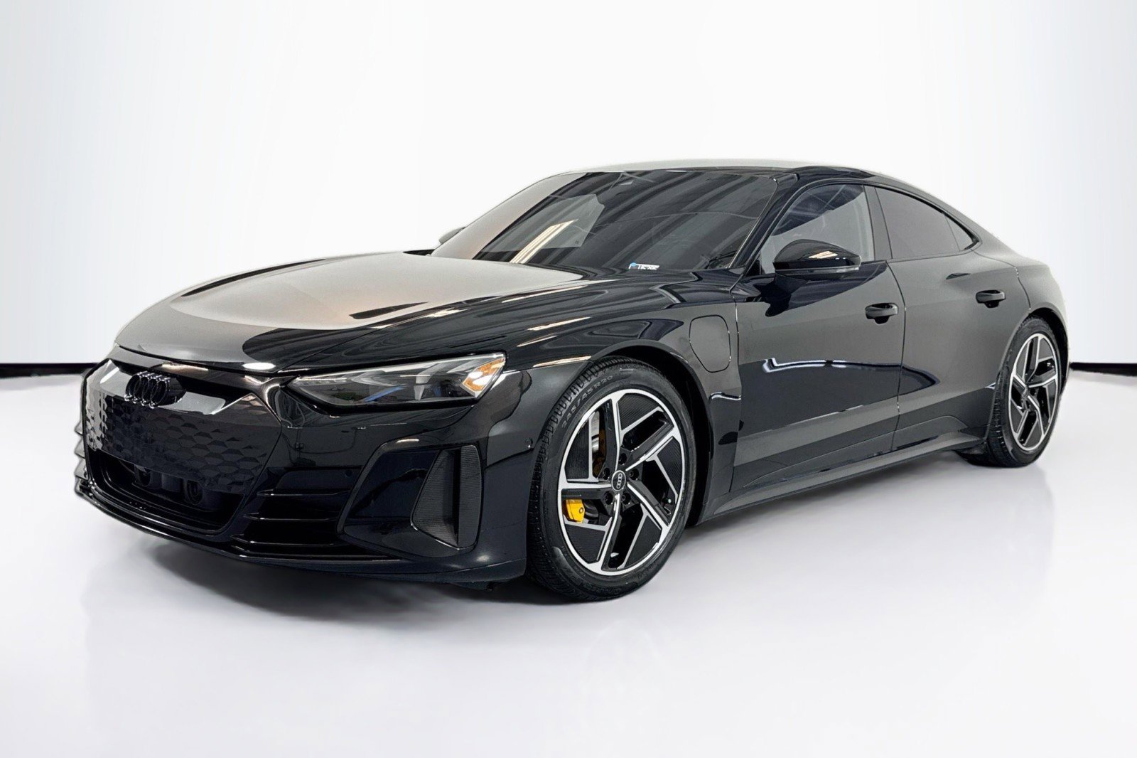 Used 2024 Audi RS e-tron GT w/ Carbon Performance Package image 1