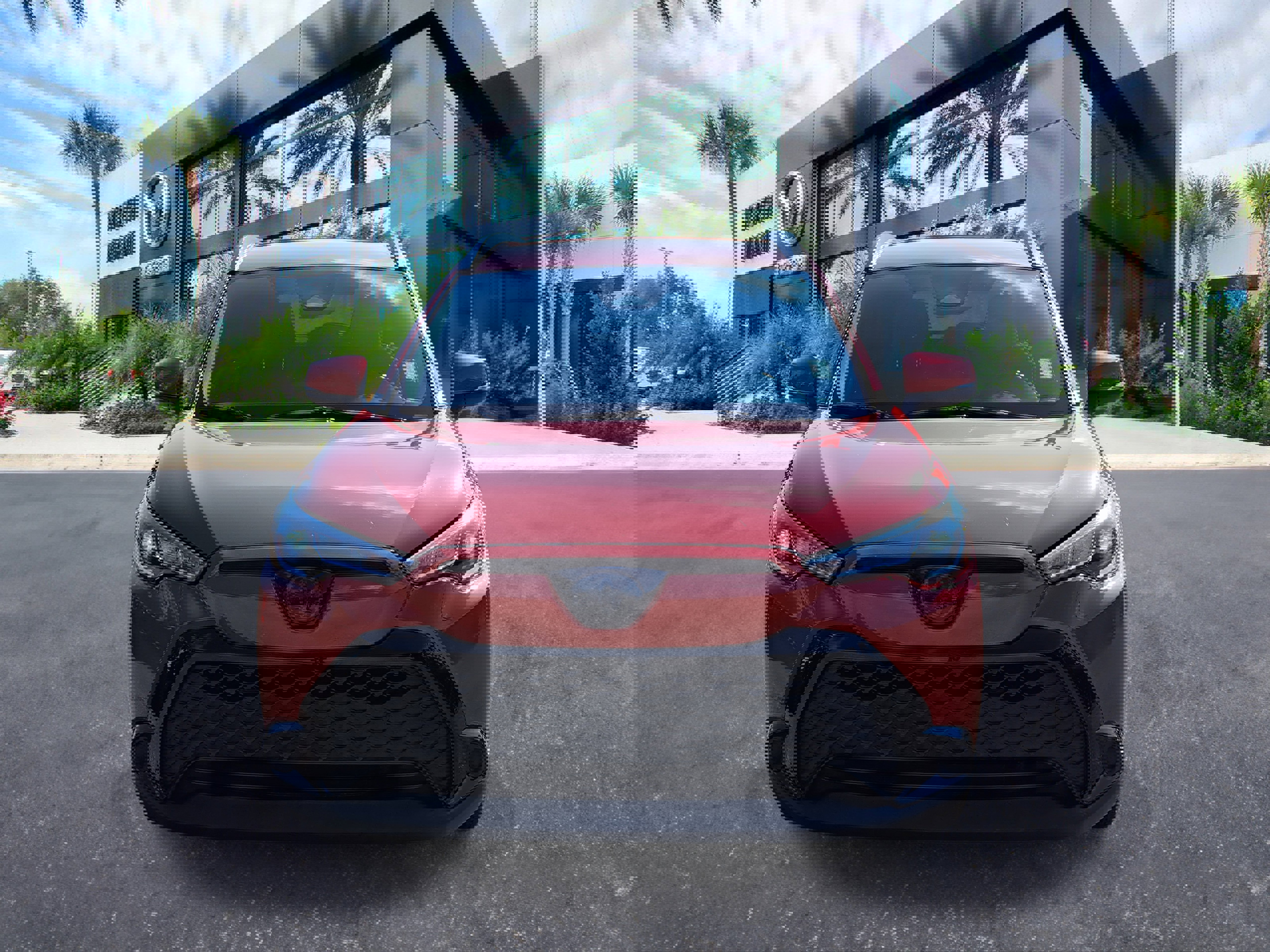 Used 2023 Toyota Corolla Cross SE image 2