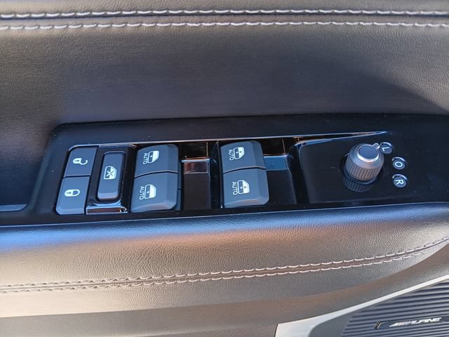 Used 2023 Jeep Wagoneer Series II AWD/4WD image 15