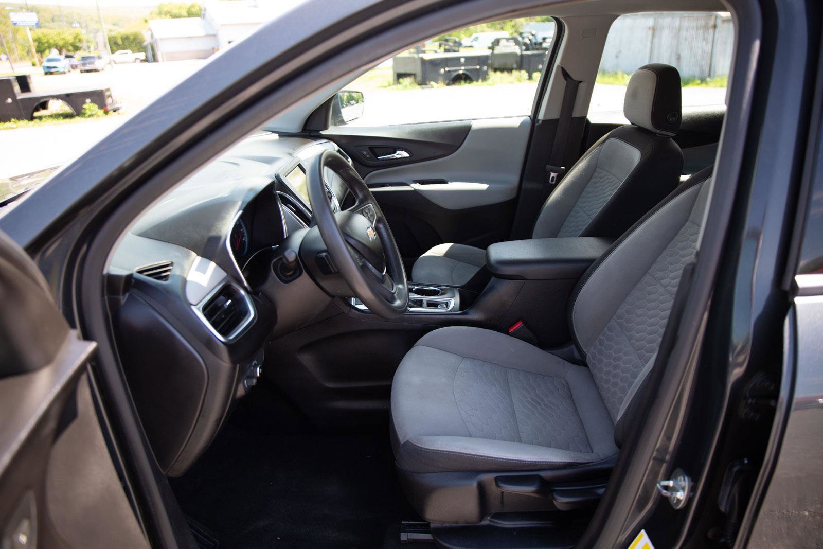 Used 2019 Chevrolet Equinox LS AWD/4WD image 20
