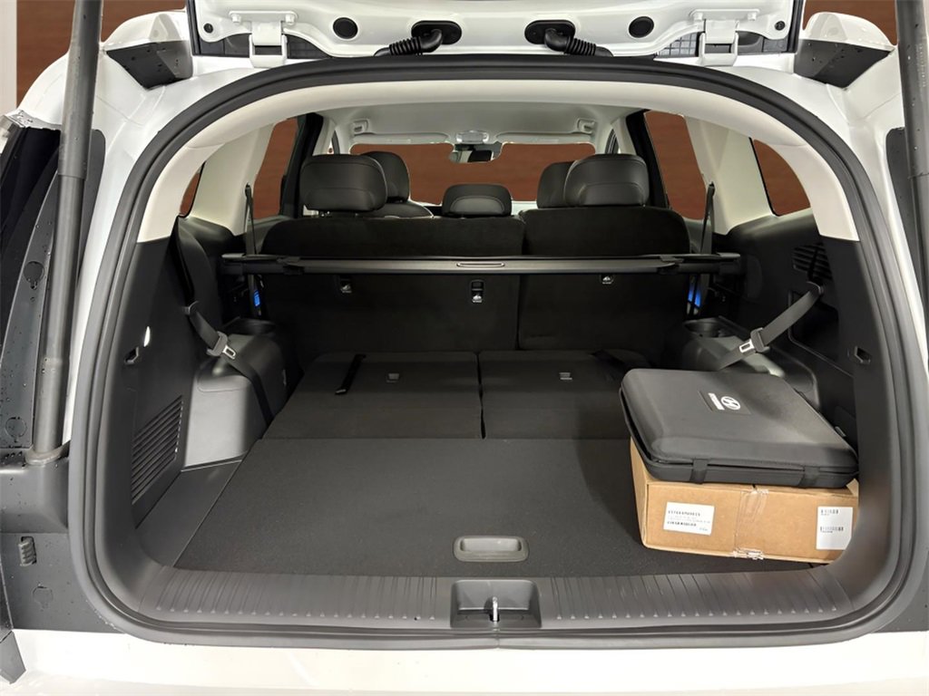 New 2026 Hyundai Ioniq 9 SEL image 24