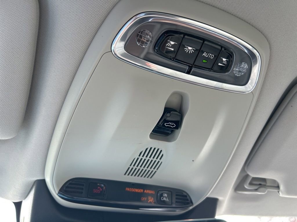 Used 2018 Volvo S90 T6 Inscription w/ Convenience Package image 39