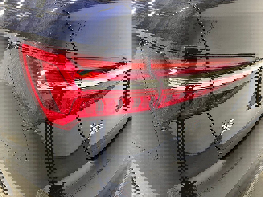 Used 2021 Audi A6 Premium Plus w/ Premium Plus Package image 13